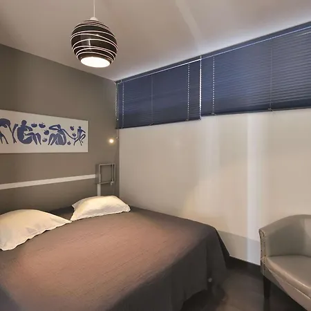Appartement Luxe - 4 Personnes Petrouchka - Heliopolis J 41 - *